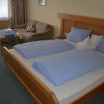 Pensjonat Kurpension Gundula Bad Füssing